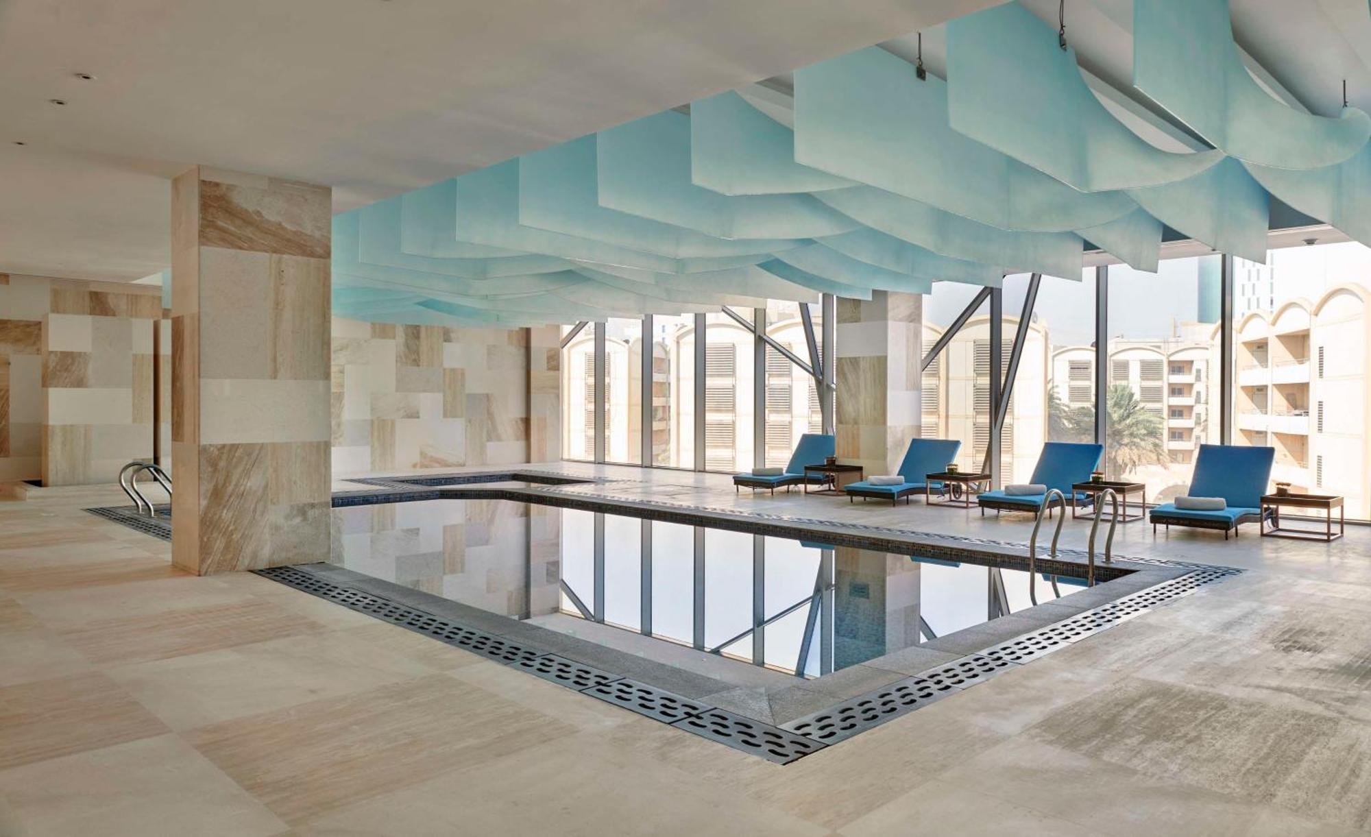 Hyatt Regency Riyadh Olaya Екстер'єр фото The swimming pool at the hotel