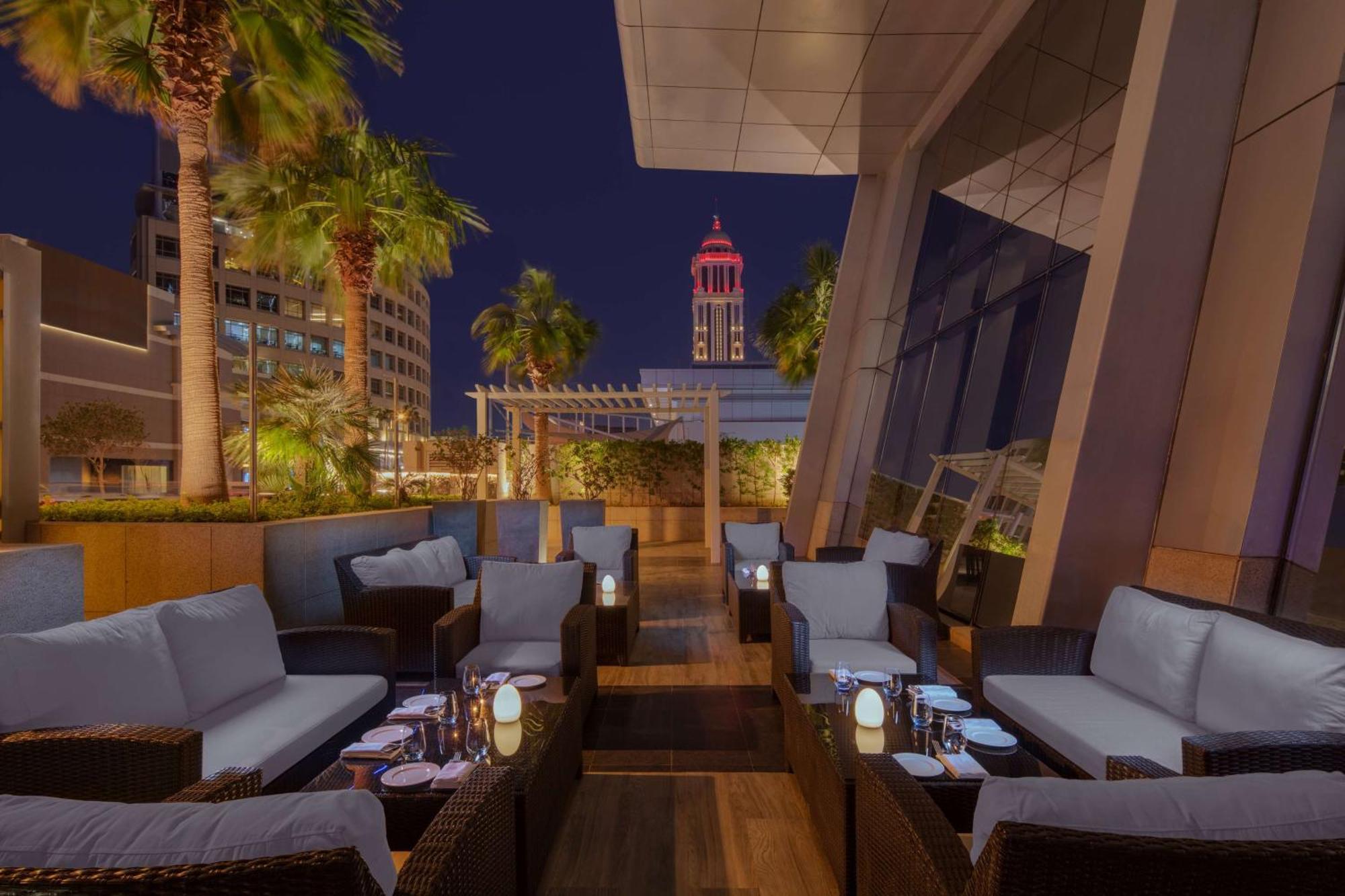 Hyatt Regency Riyadh Olaya Екстер'єр фото The Terrace at the St. Regis