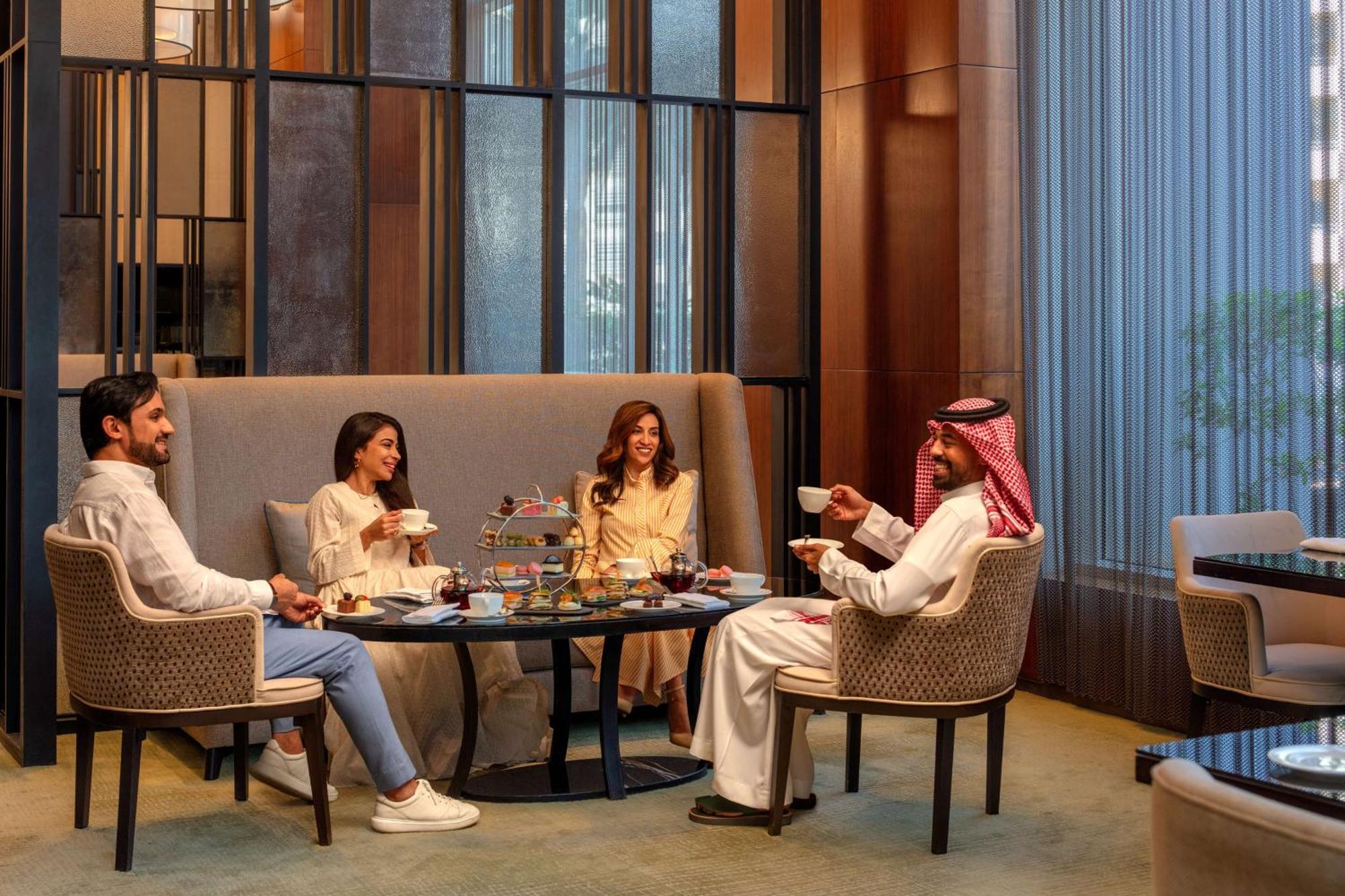Hyatt Regency Riyadh Olaya Екстер'єр фото The Lounge at the Ritz-Carlton, DIFC