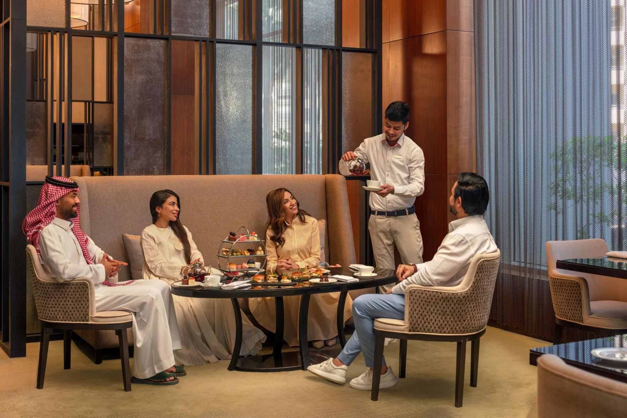 Hyatt Regency Riyadh Olaya Екстер'єр фото The Lounge at the Ritz-Carlton, Riyadh